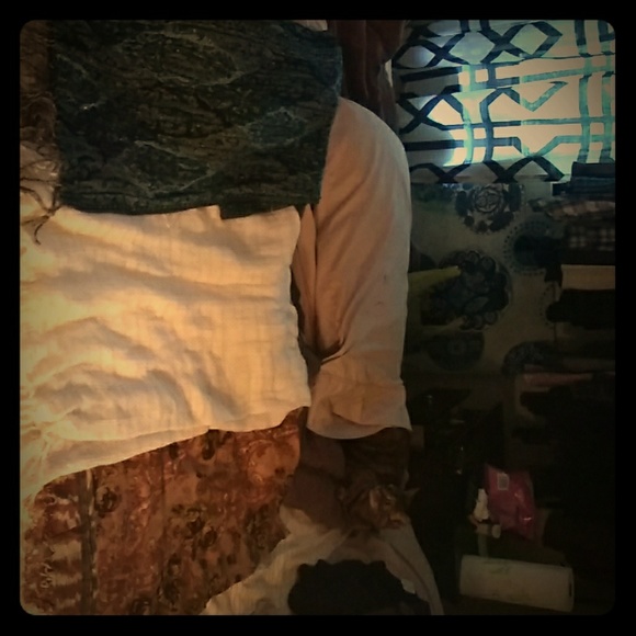 Accessory scarfs - Picture 1 of 1